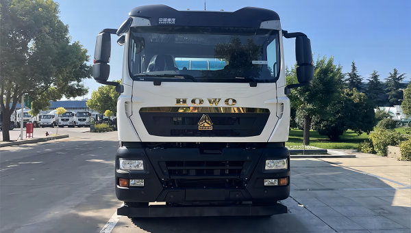 重汽&凌宇攪拌車(chē)交付客戶