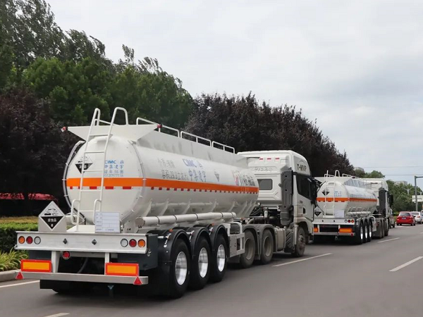 貴州新客戶一次性下單10臺(tái)車(chē)，凌宇液罐在業(yè)內(nèi)是真香……