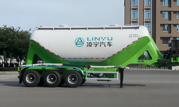 35方超輕立式粉罐半掛車的優(yōu)勢和特點(diǎn)是什么？